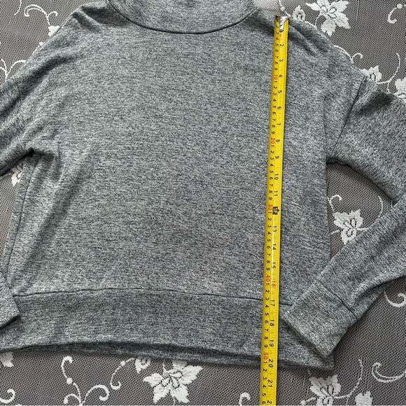 Aritzia Community Mock Neck Long Sleeve Sweater Sz XXS - Picture 5 of 8